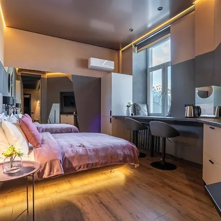 Luxury Across Arena Complex * Kiev