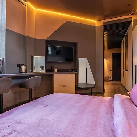 Luxury Across Arena Complex Apartamento